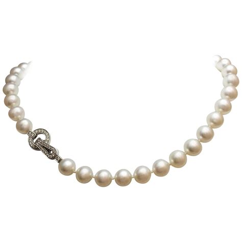 pearl cartier necklace for women.